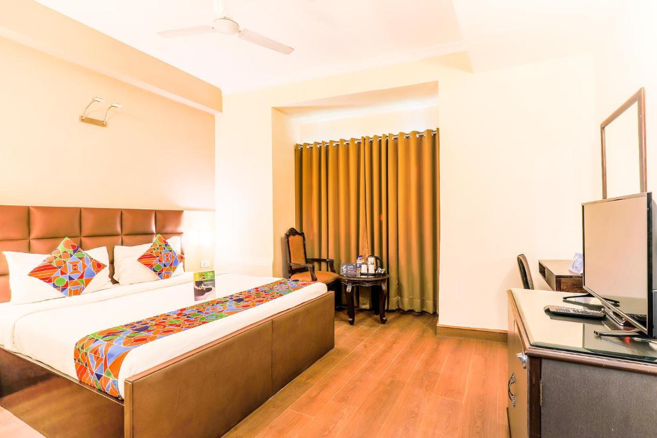Fabhotel Conclave Boutique New Delhi Eksteriør billede